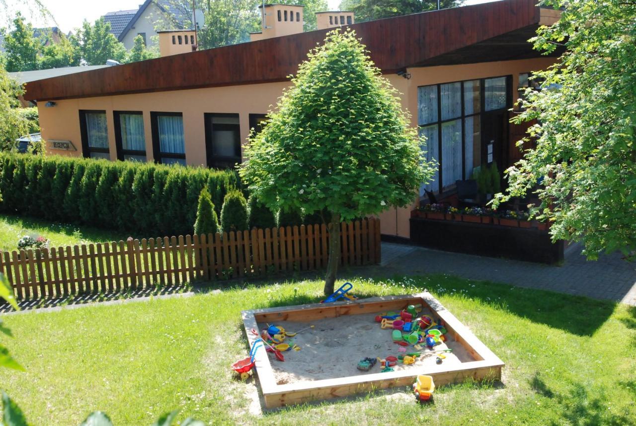 O.W. Sek Villa Karwia Bagian luar foto